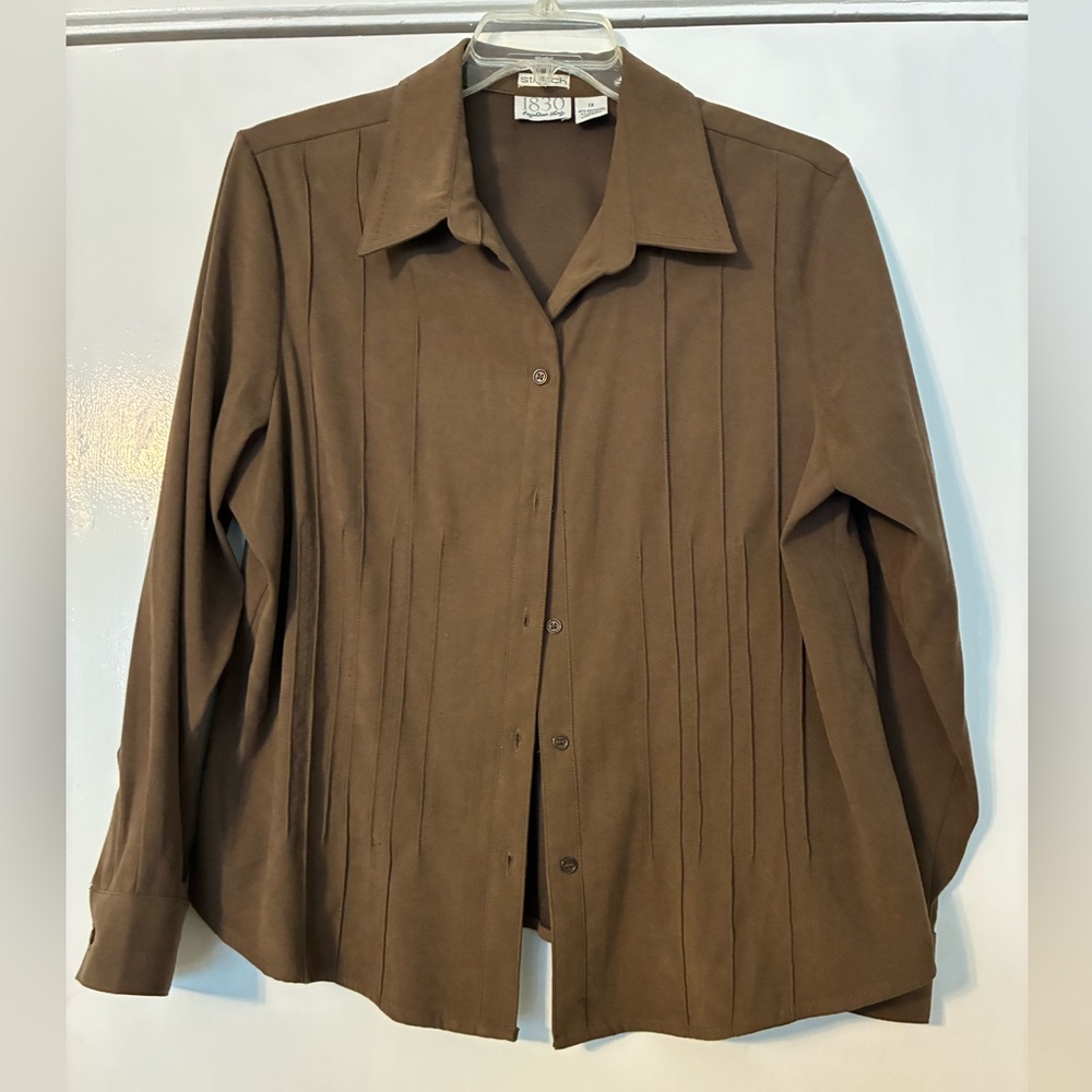 Rafaella Brown Pleated Button-Front Women's Top